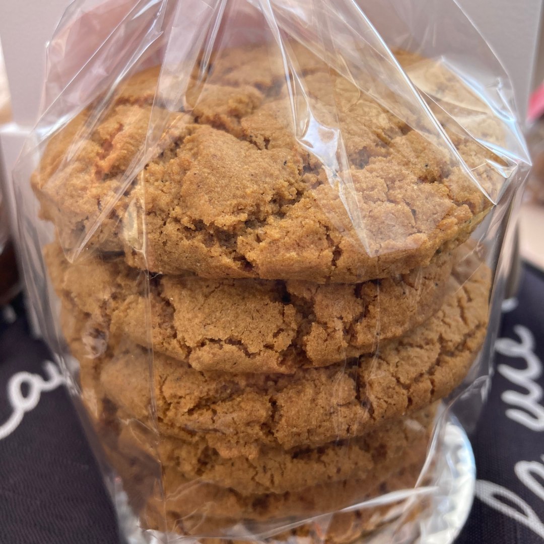 Ginger Molasses Cookies (Pkg of 6) - Becky D's Gluten Free Bake Shoppe