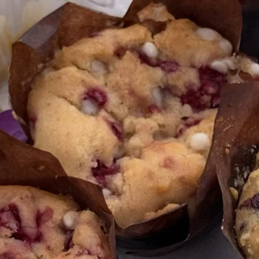 Raspberry White Chocolate Muffins (Pkg of 6) - Becky D's Gluten Free Bake Shoppe